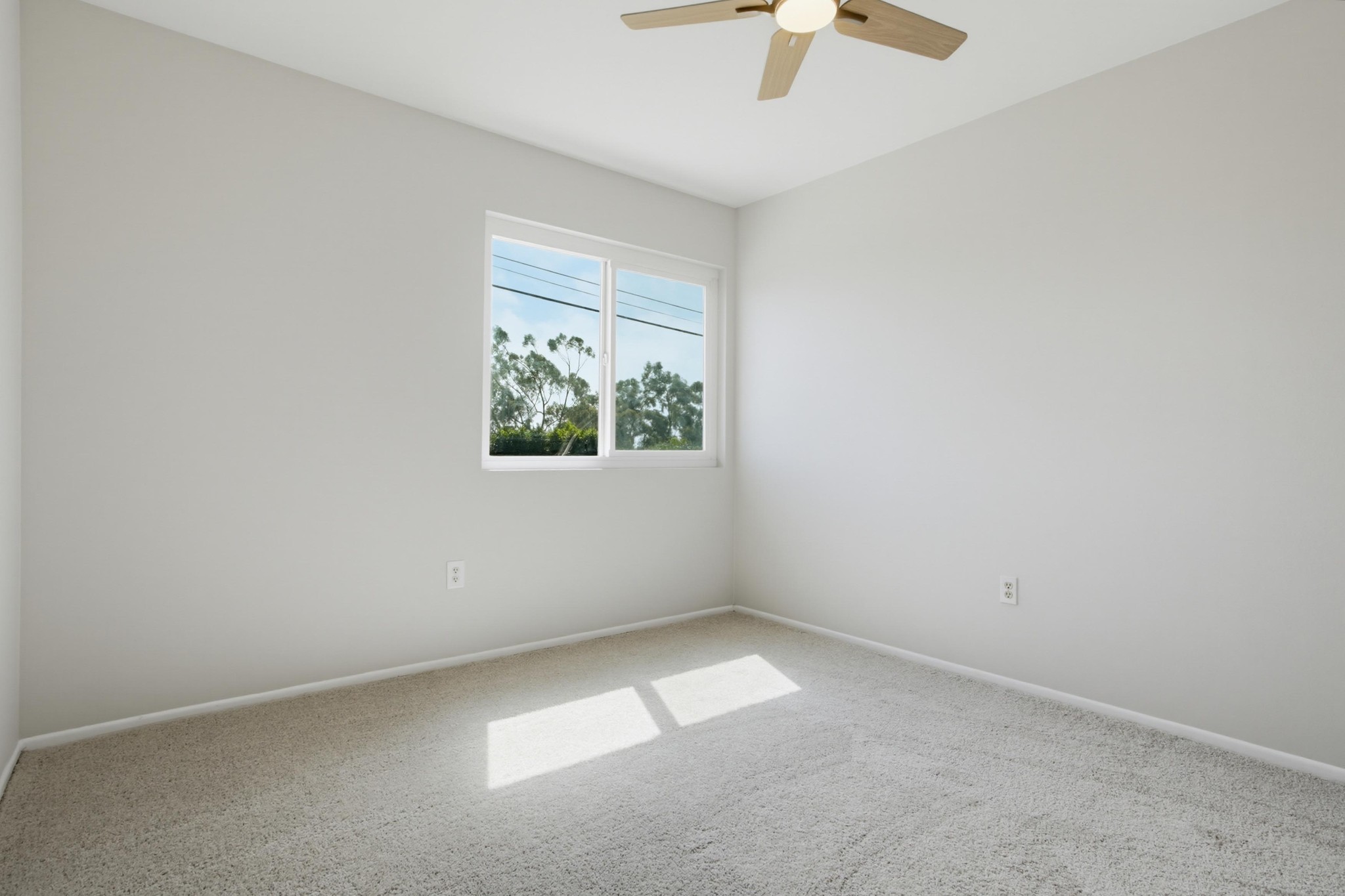 Virtual tour photo 40 of 59 for 2190 Greenbrier Dr
