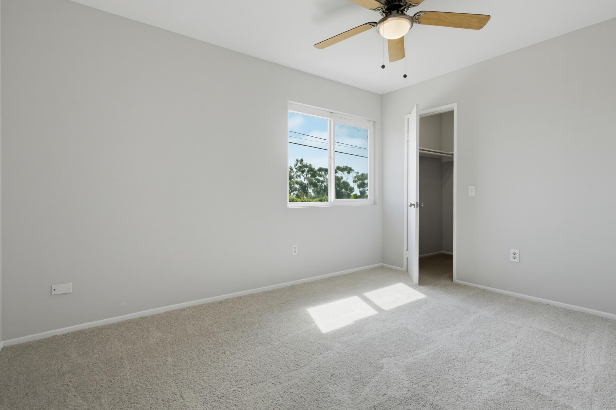 Virtual tour photo 42 of 59 for 2190 Greenbrier Dr