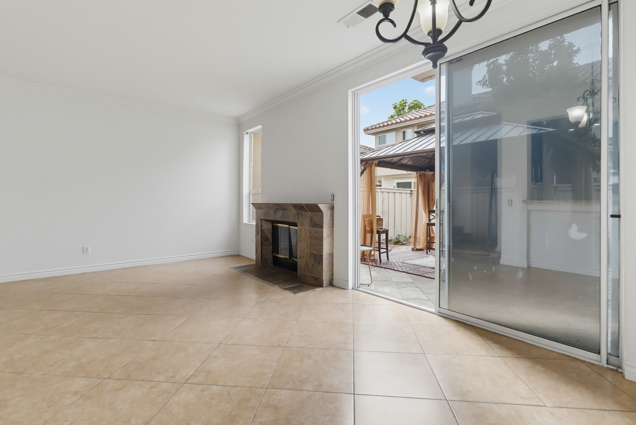 Virtual tour photo 12 of 50 for 2194 Lago Ventana