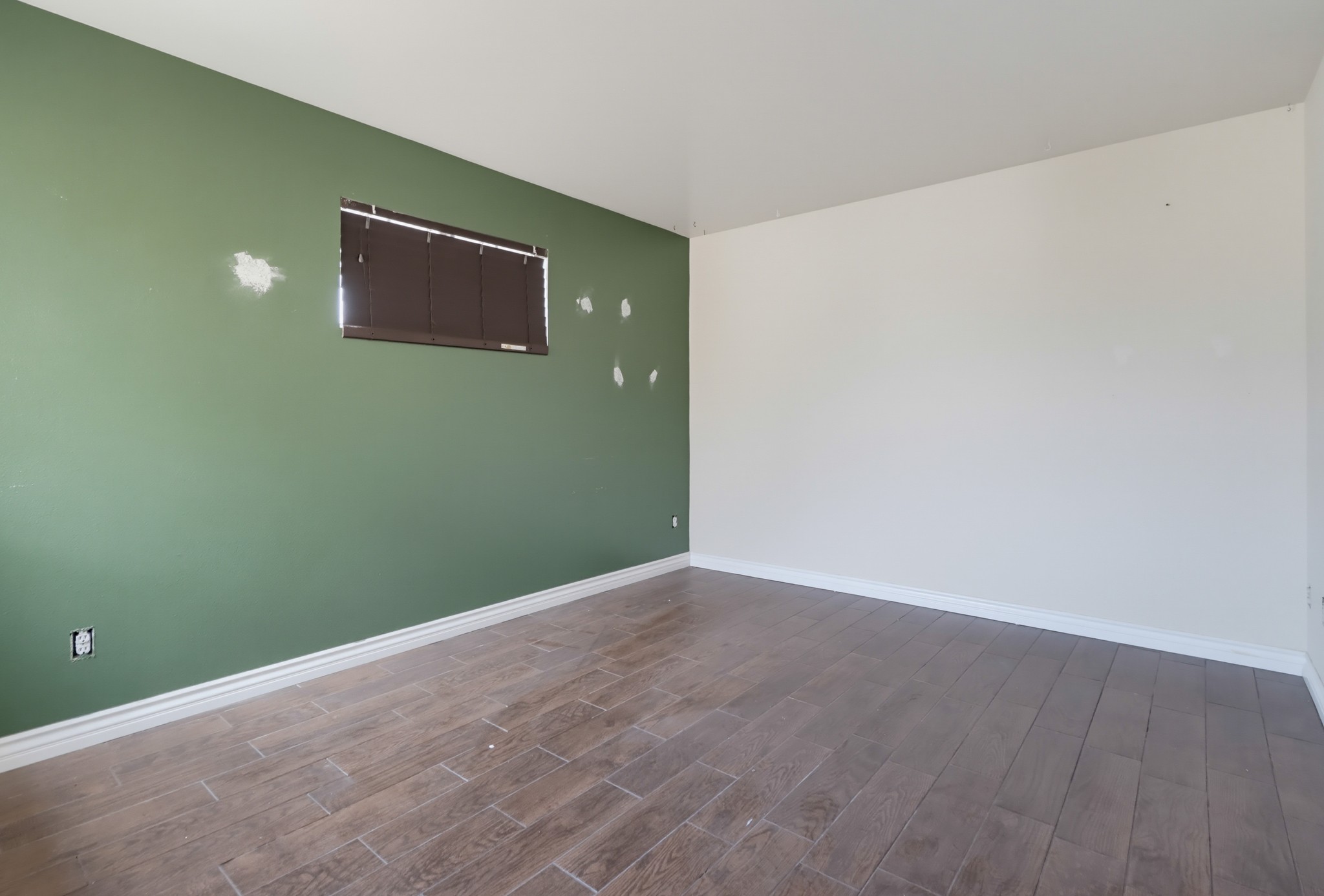 Virtual tour photo 30 of 50 for 2194 Lago Ventana