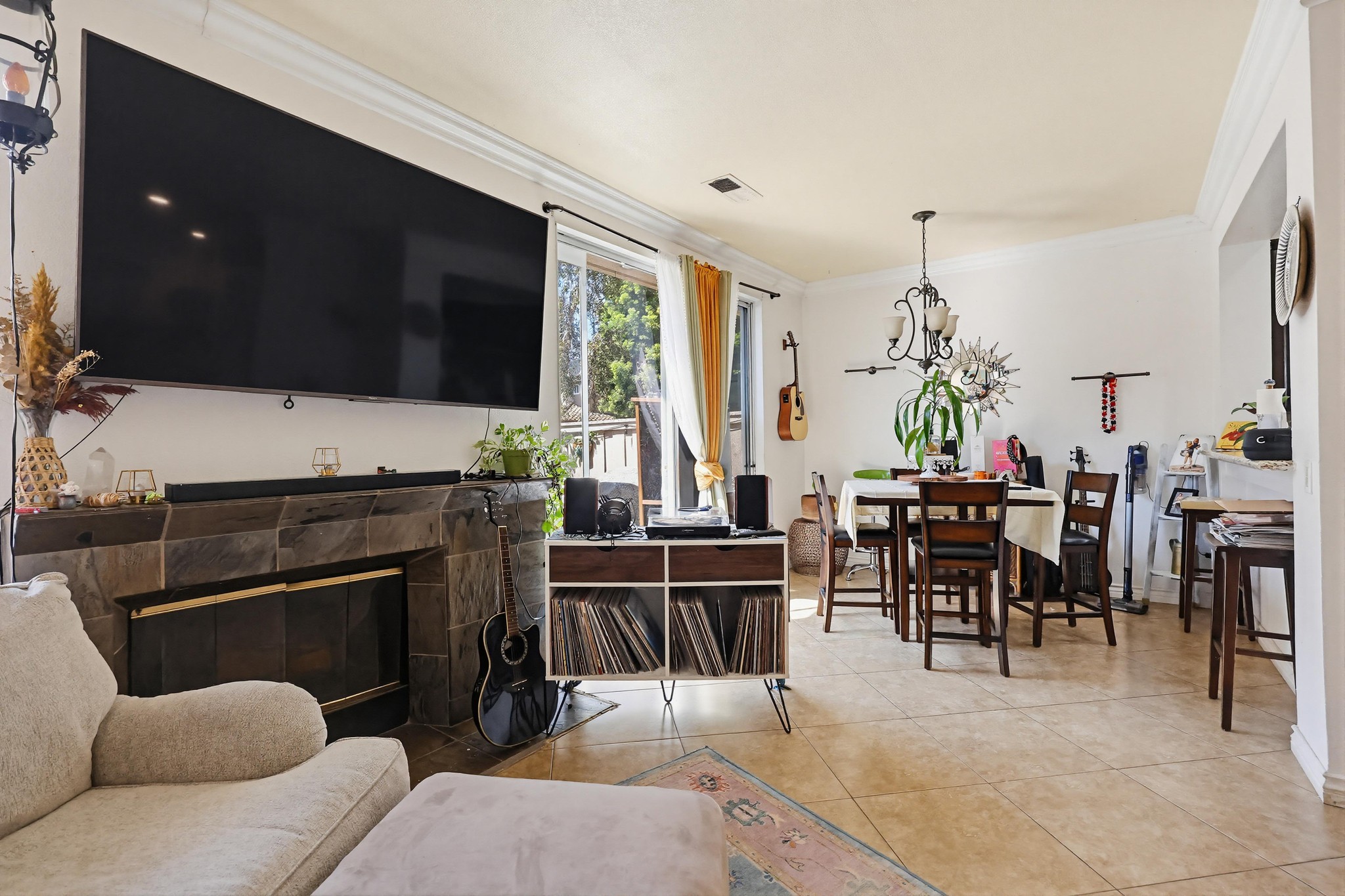 Virtual tour photo 13 of 52 for 2194 Lago Ventana