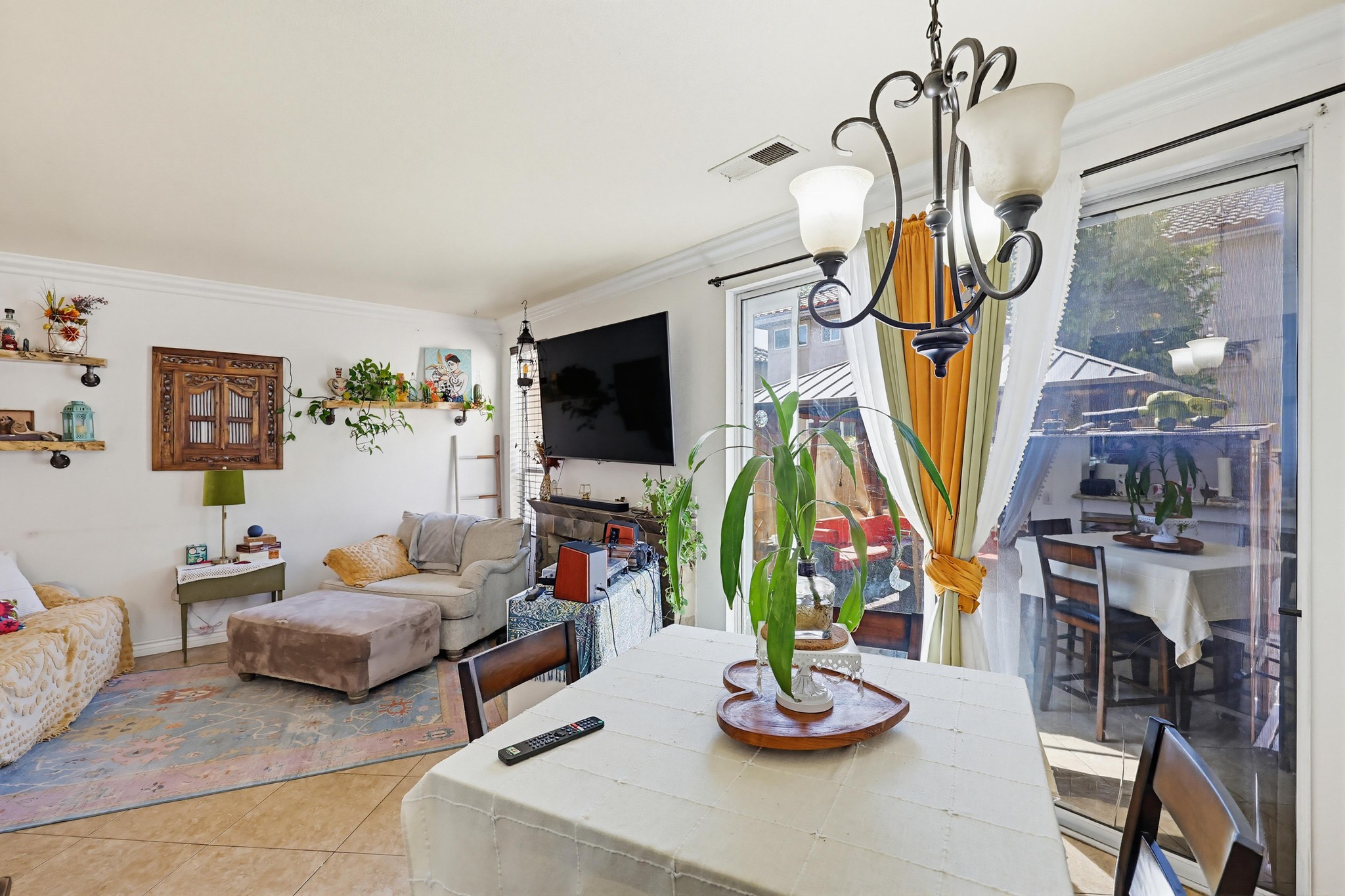 Virtual tour photo 22 of 52 for 2194 Lago Ventana