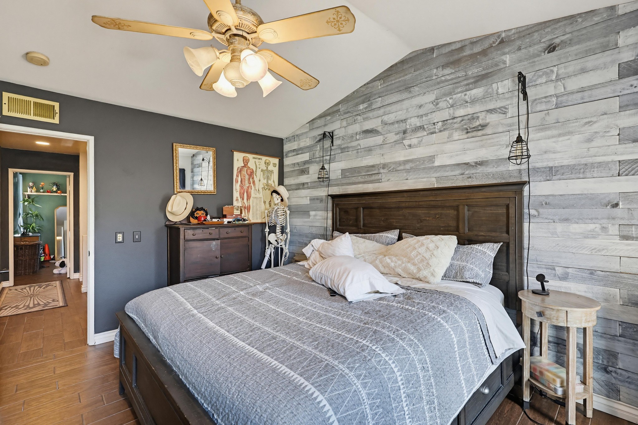 Virtual tour photo 33 of 52 for 2194 Lago Ventana