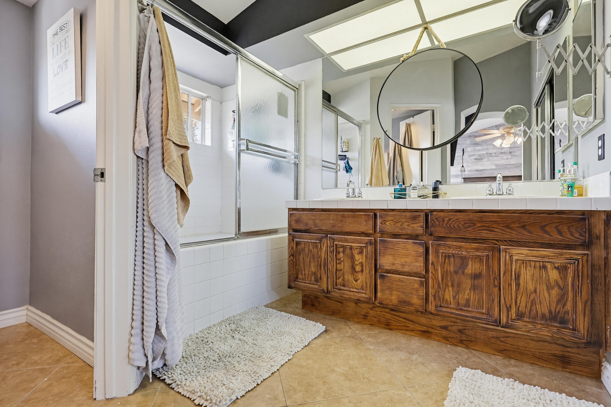 Virtual tour photo 35 of 52 for 2194 Lago Ventana