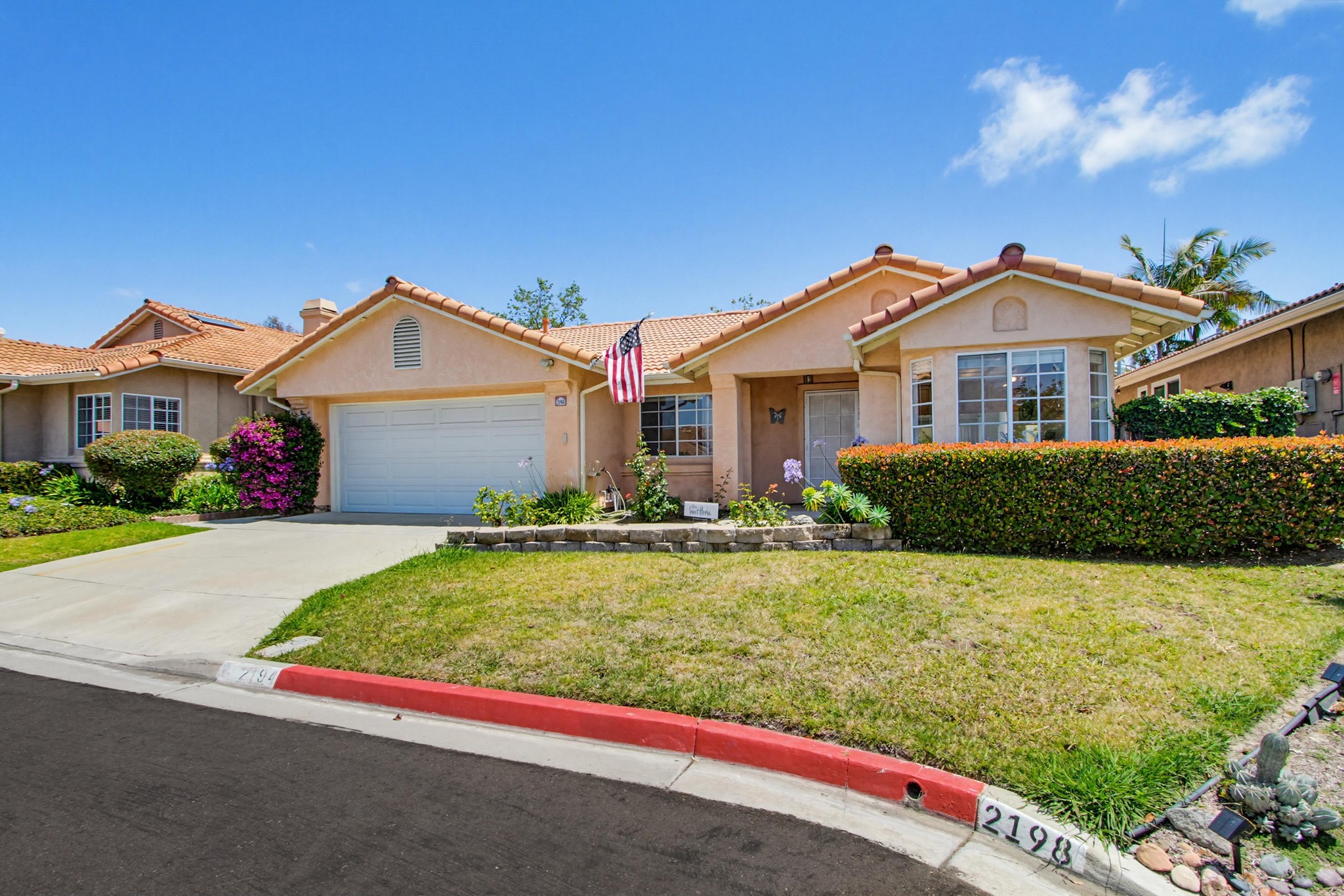Virtual tour photo 3 of 54 for 2194 Luz Way