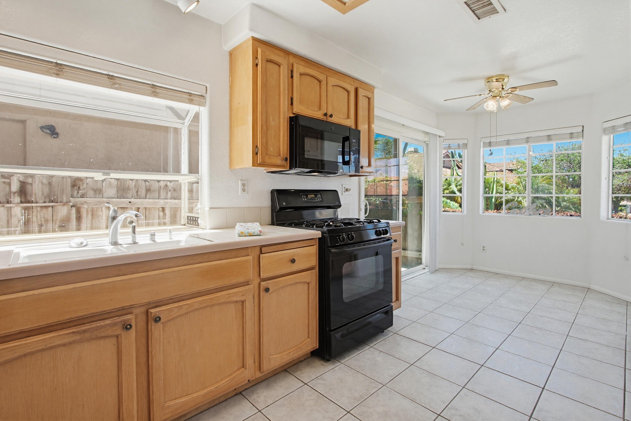 Virtual tour photo 24 of 54 for 2194 Luz Way