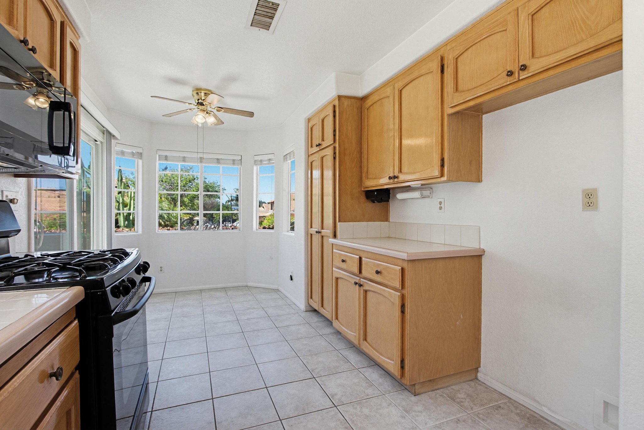 Virtual tour photo 25 of 54 for 2194 Luz Way