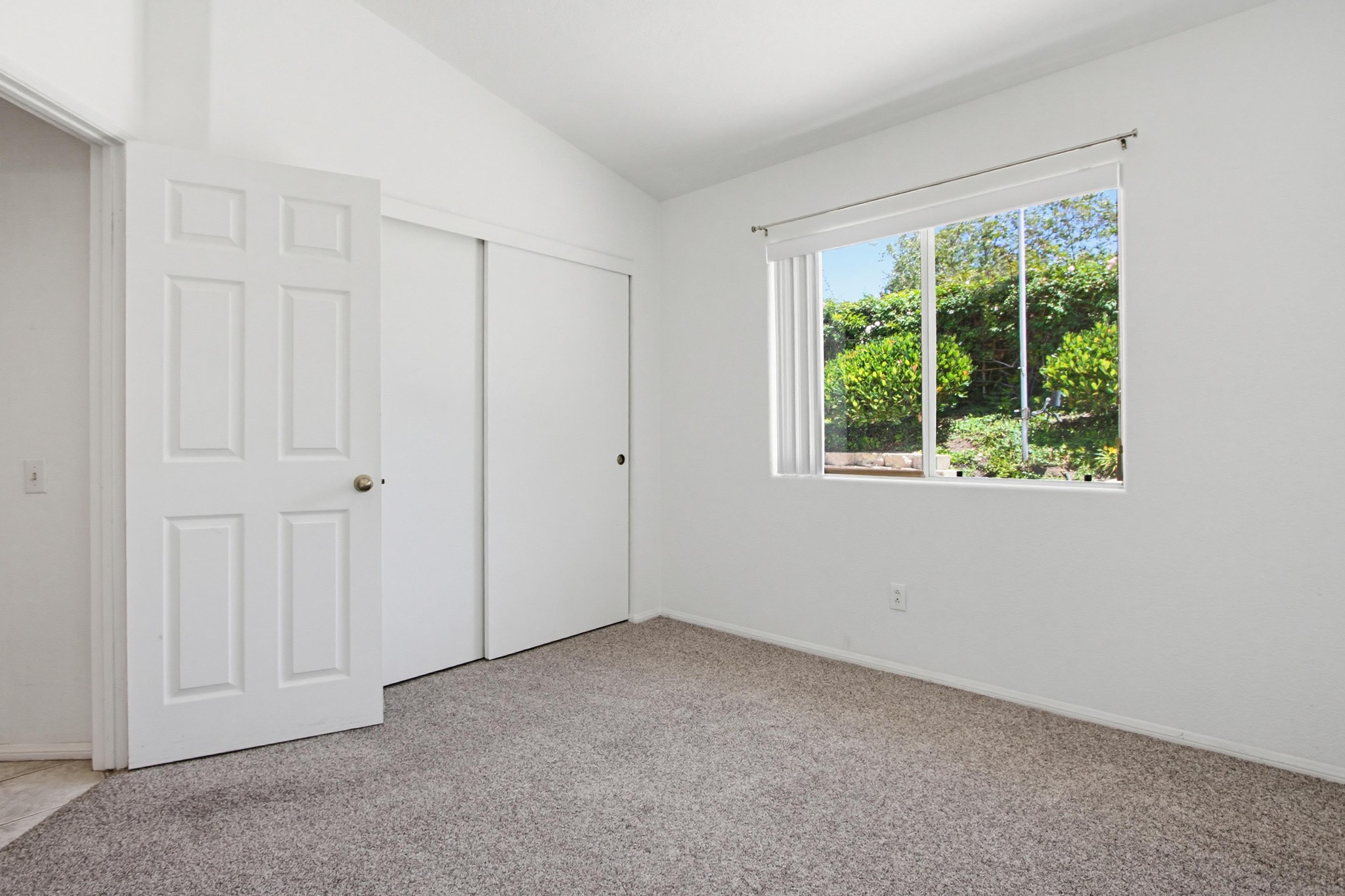 Virtual tour photo 32 of 54 for 2194 Luz Way