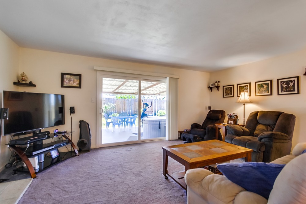 Virtual tour photo 7 of 29 for 220 Los Soneto Dr