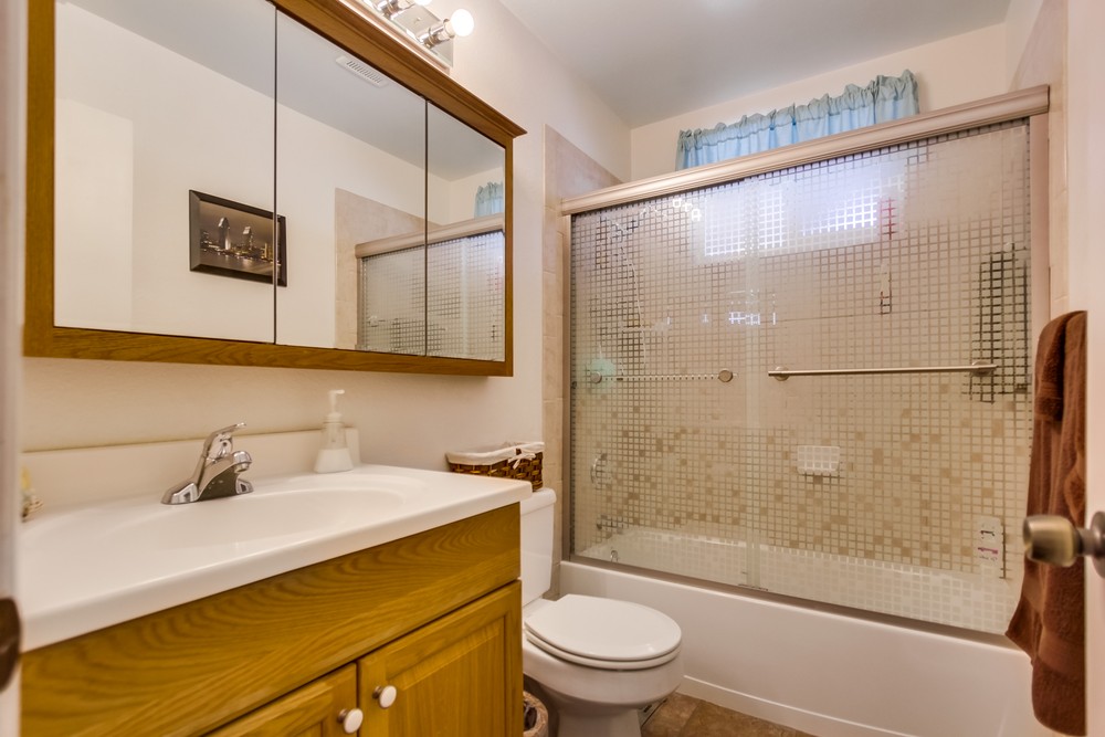Virtual tour photo 17 of 29 for 220 Los Soneto Dr