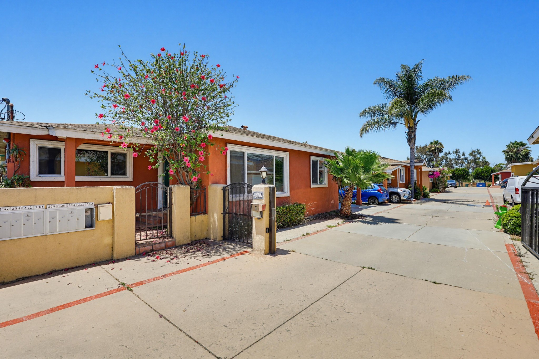 Virtual tour photo 1 of 43 for 220 W Calle Primera