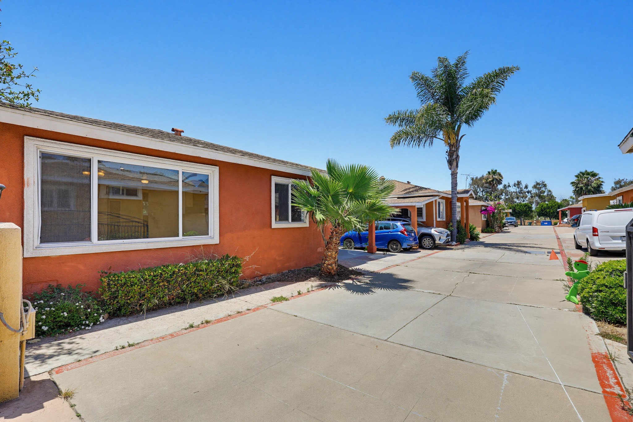 Virtual tour photo 3 of 43 for 220 W Calle Primera