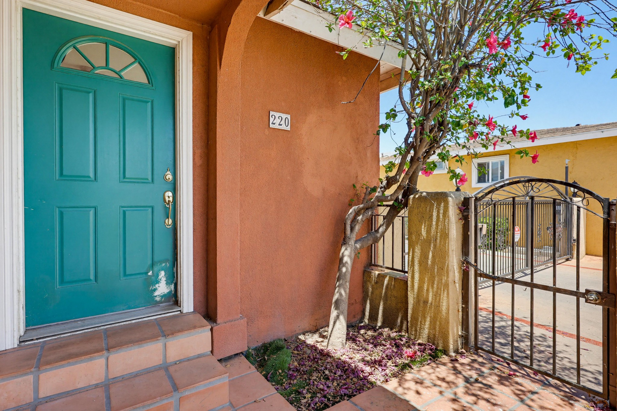 Virtual tour photo 9 of 43 for 220 W Calle Primera