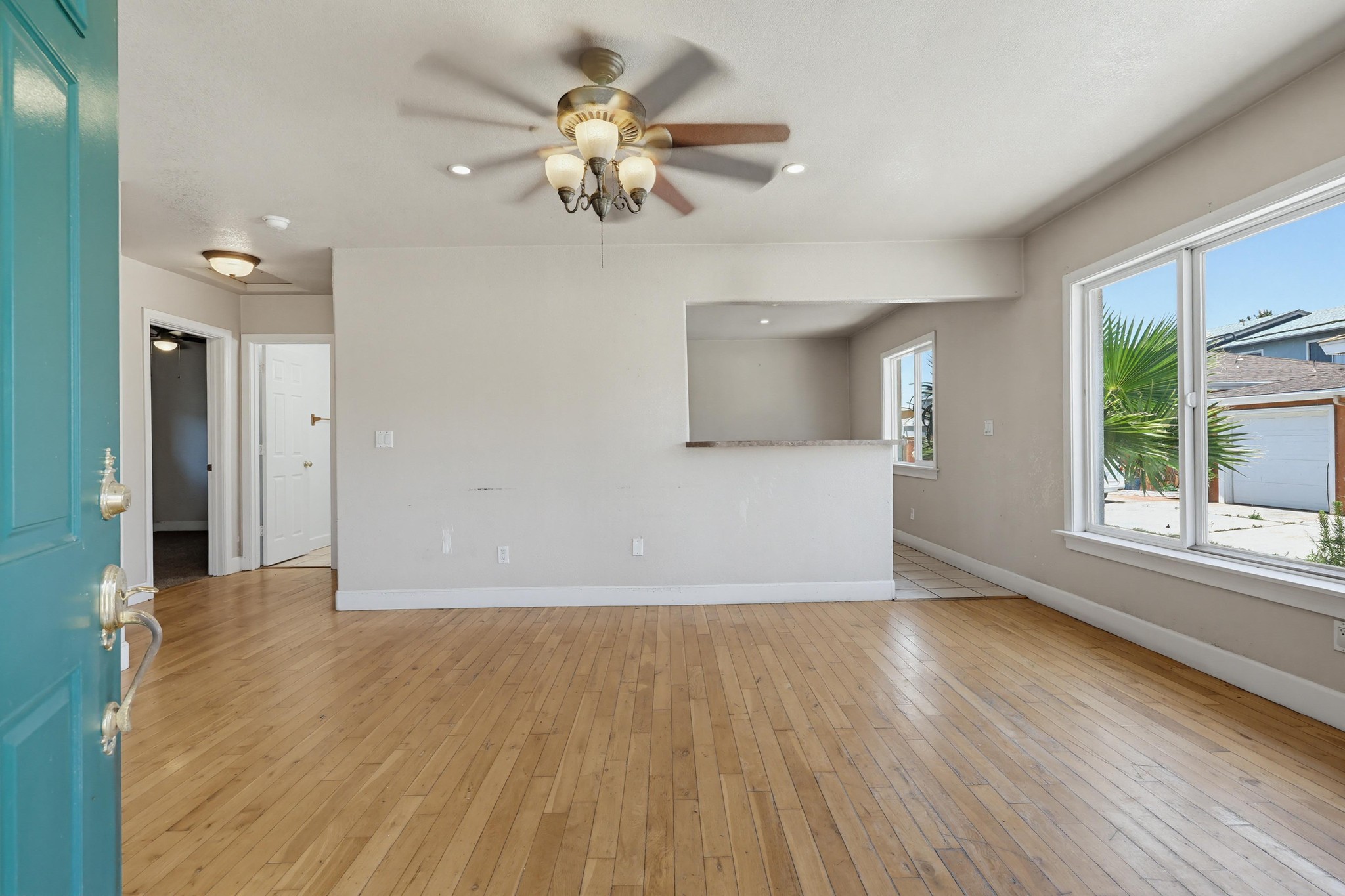 Virtual tour photo 10 of 43 for 220 W Calle Primera