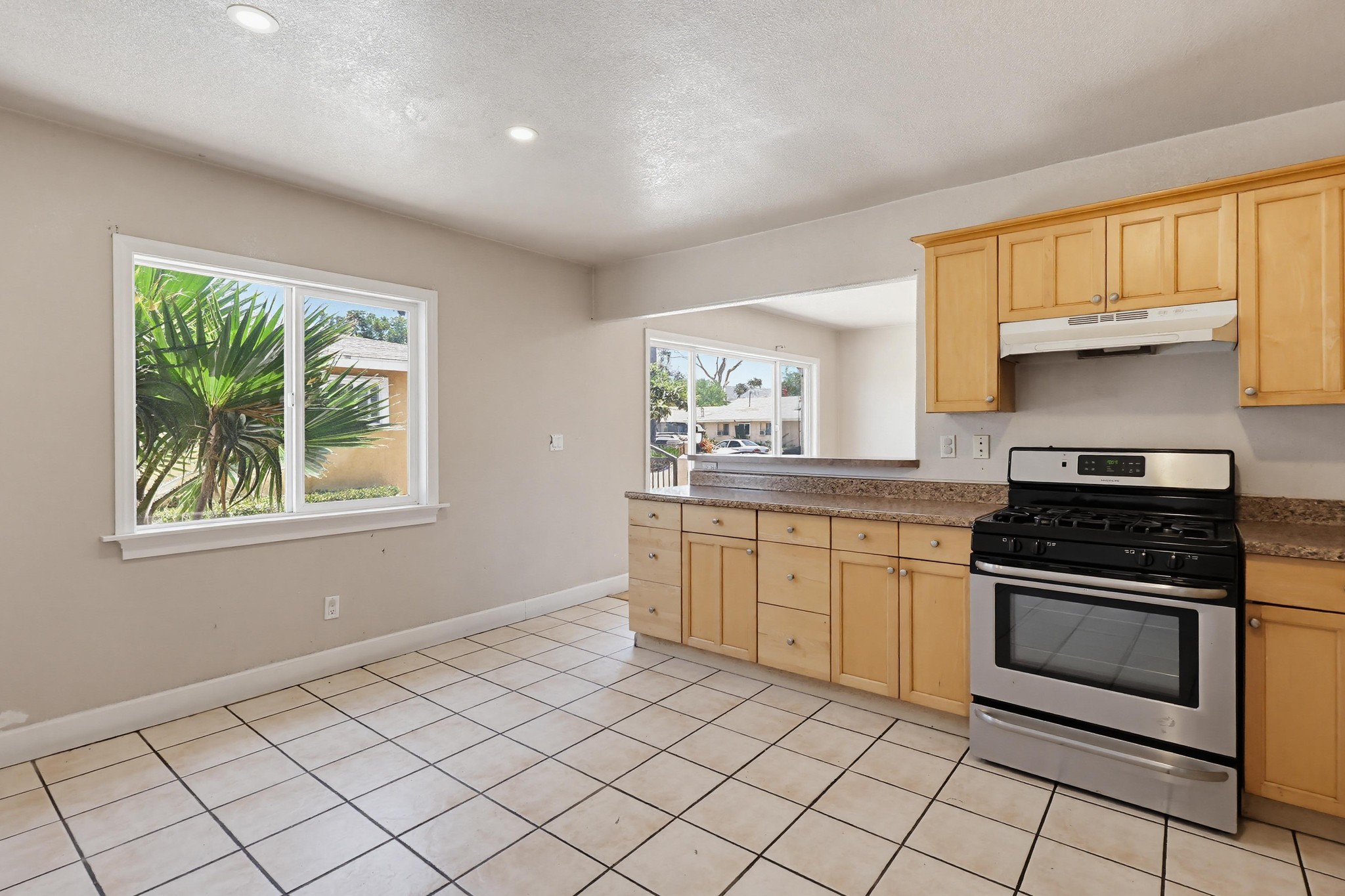 Virtual tour photo 20 of 43 for 220 W Calle Primera