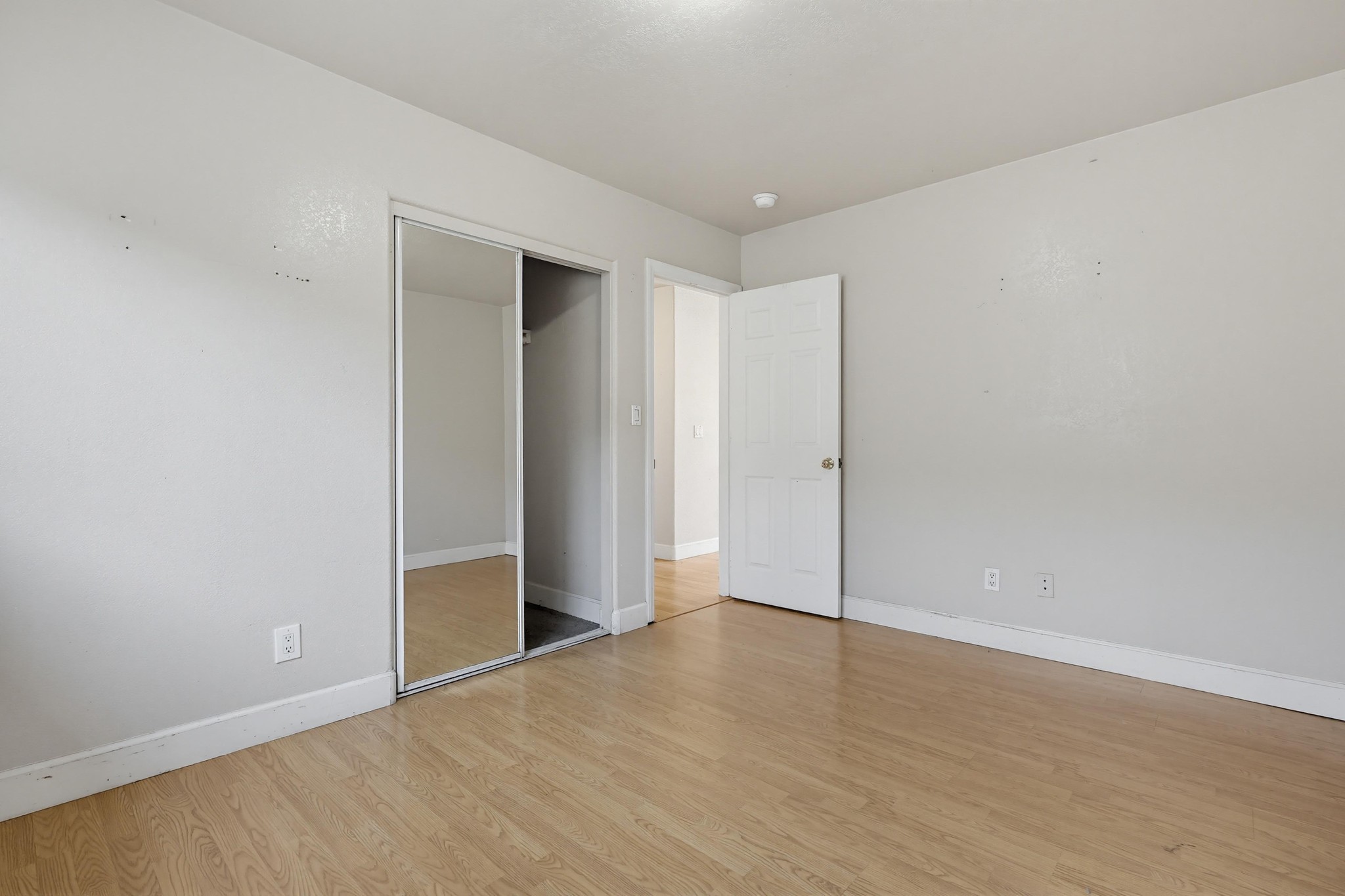 Virtual tour photo 24 of 43 for 220 W Calle Primera