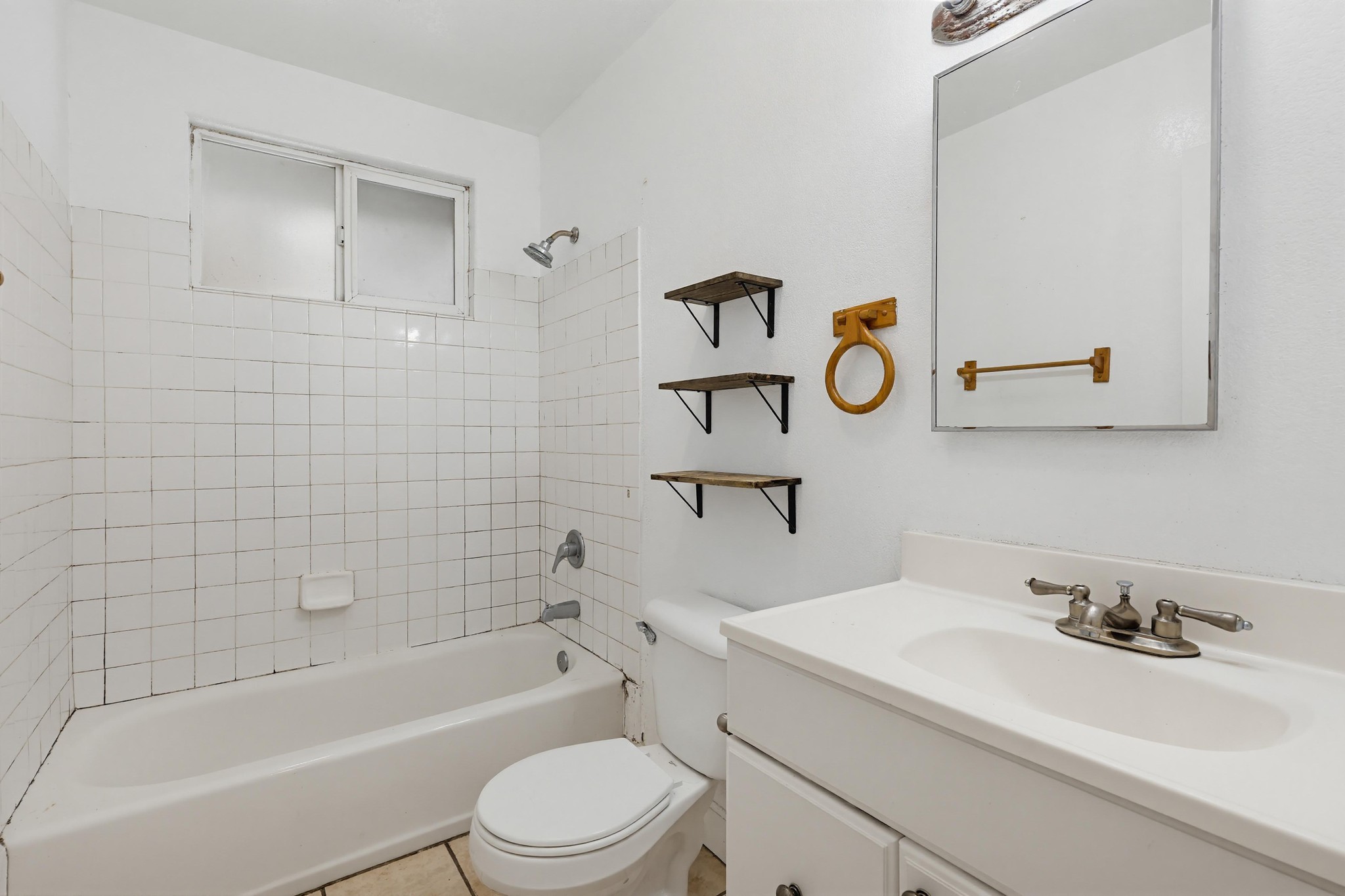 Virtual tour photo 26 of 43 for 220 W Calle Primera