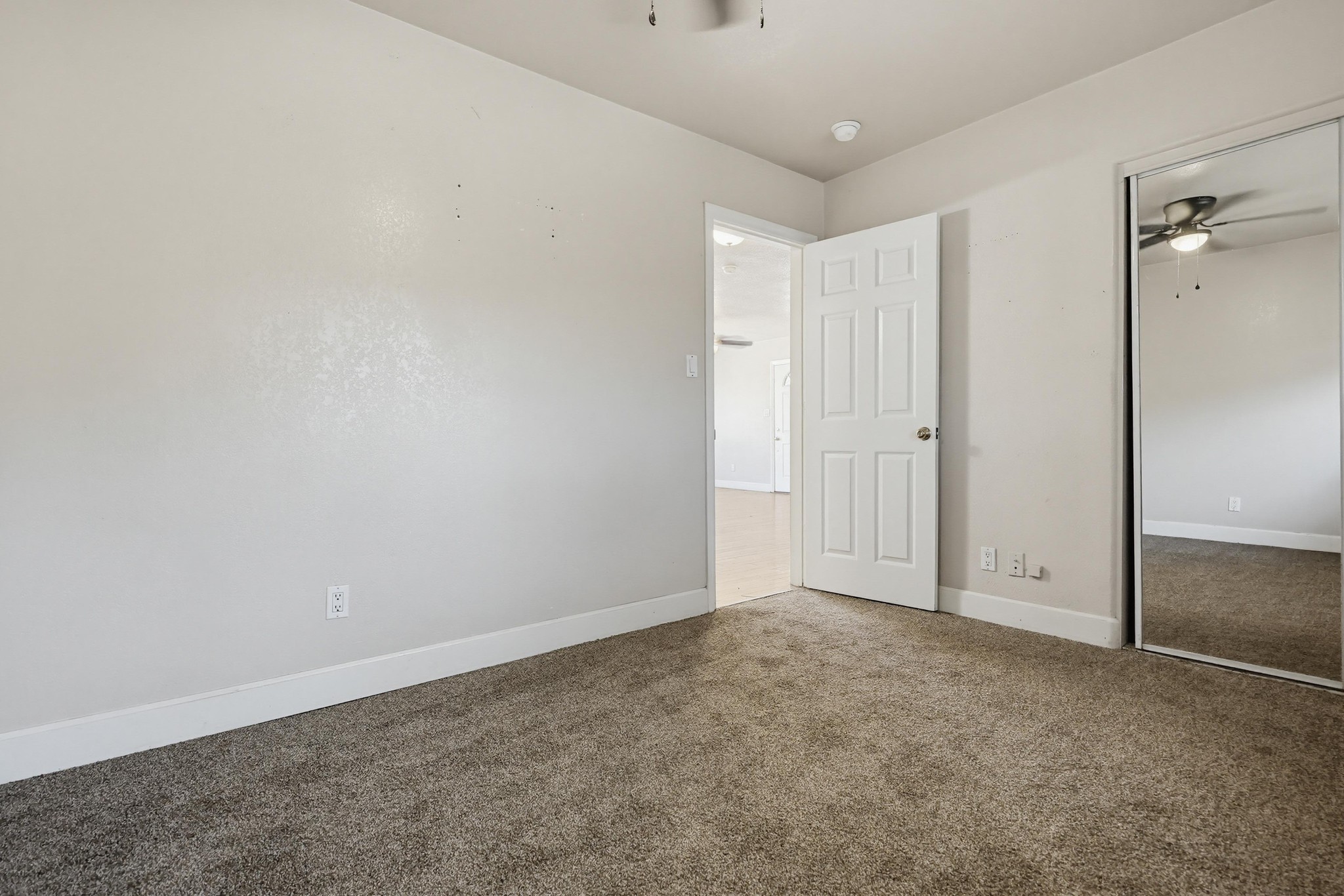 Virtual tour photo 30 of 43 for 220 W Calle Primera