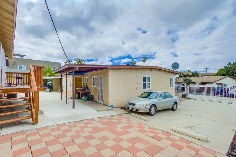 Virtual tour photo 13 of 87 for 2201 E Jewett St