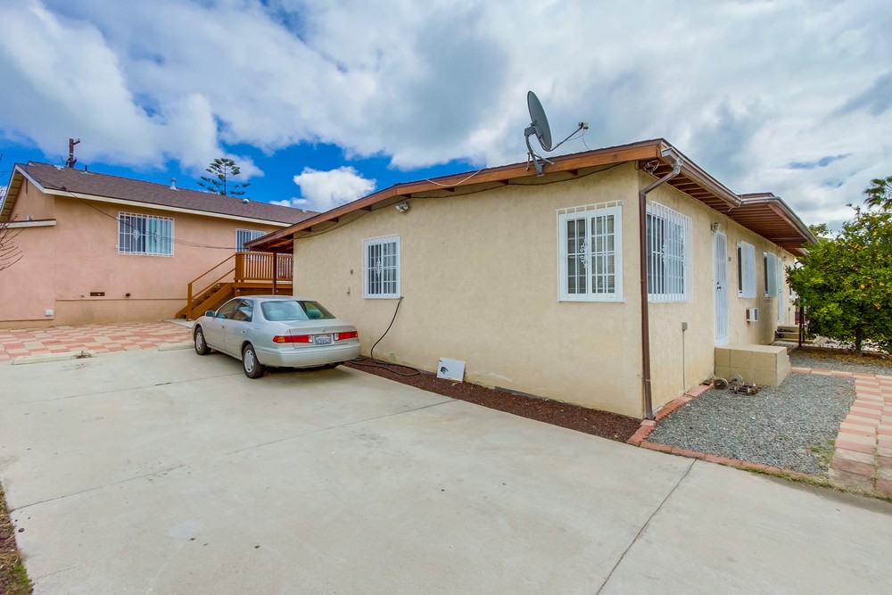 Virtual tour photo 21 of 87 for 2201 E Jewett St
