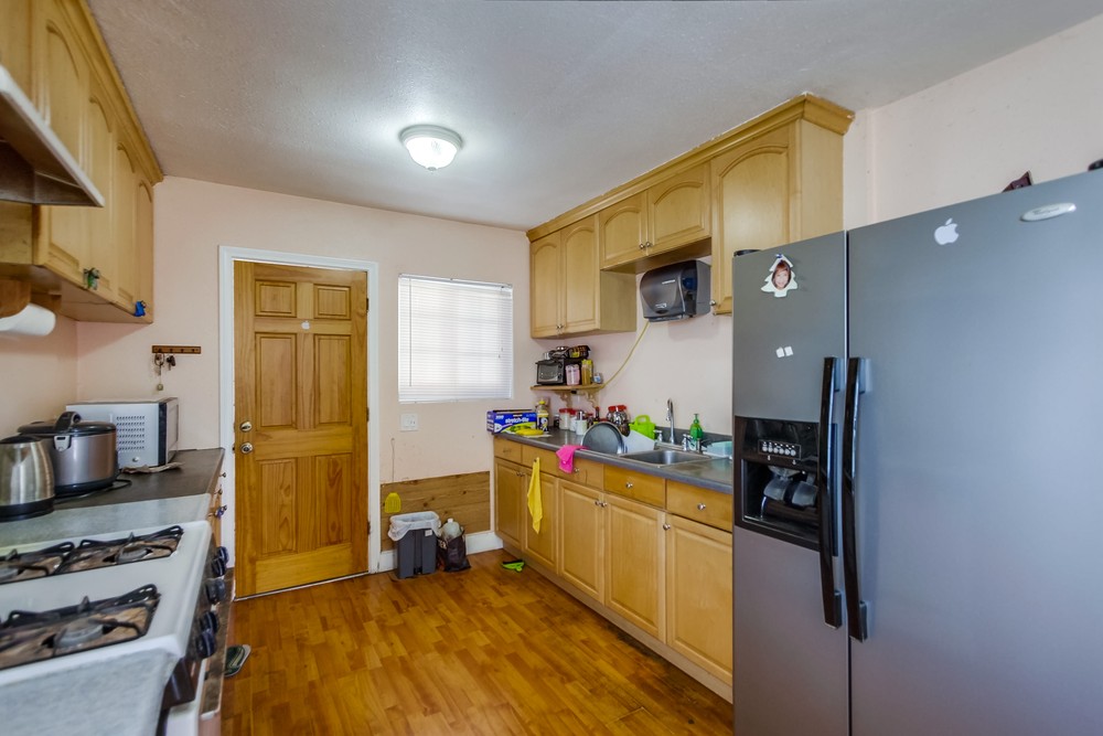 Virtual tour photo 30 of 87 for 2201 E Jewett St