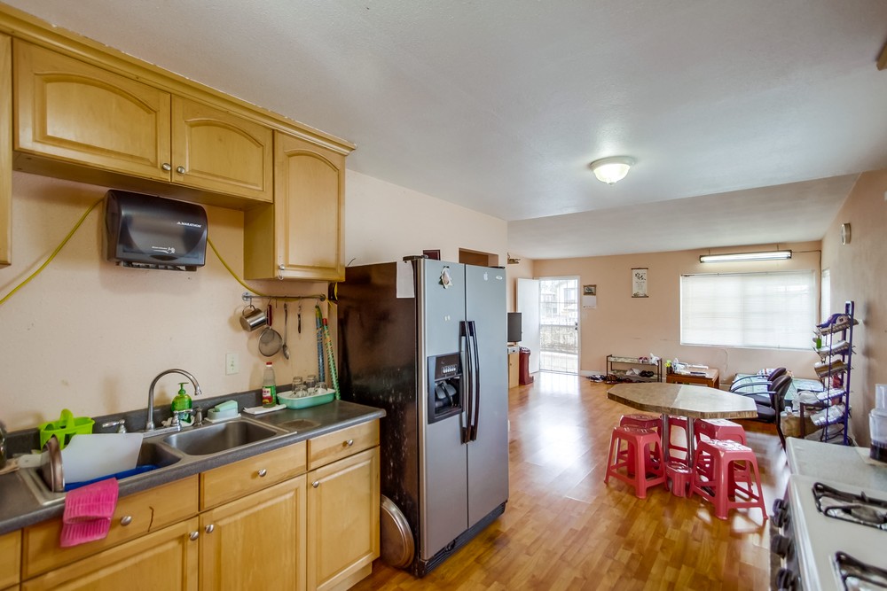 Virtual tour photo 32 of 87 for 2201 E Jewett St