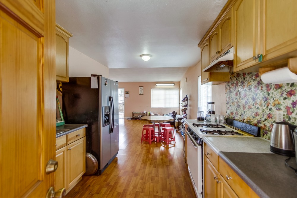 Virtual tour photo 33 of 87 for 2201 E Jewett St