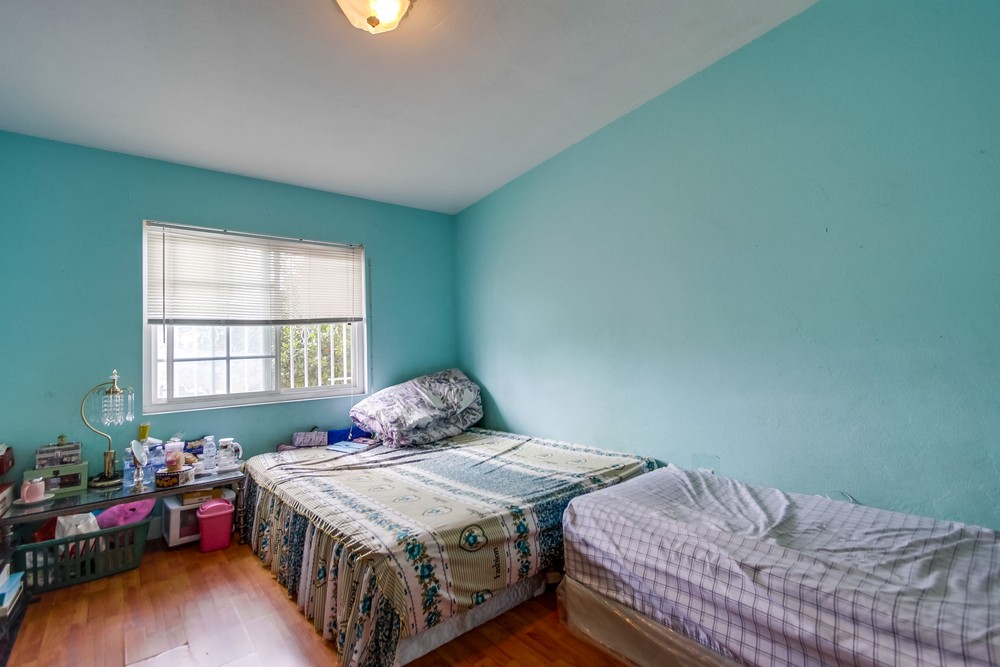 Virtual tour photo 41 of 87 for 2201 E Jewett St