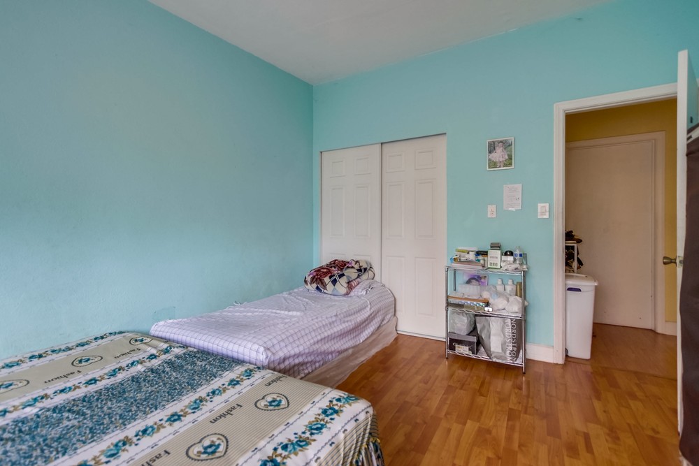 Virtual tour photo 43 of 87 for 2201 E Jewett St