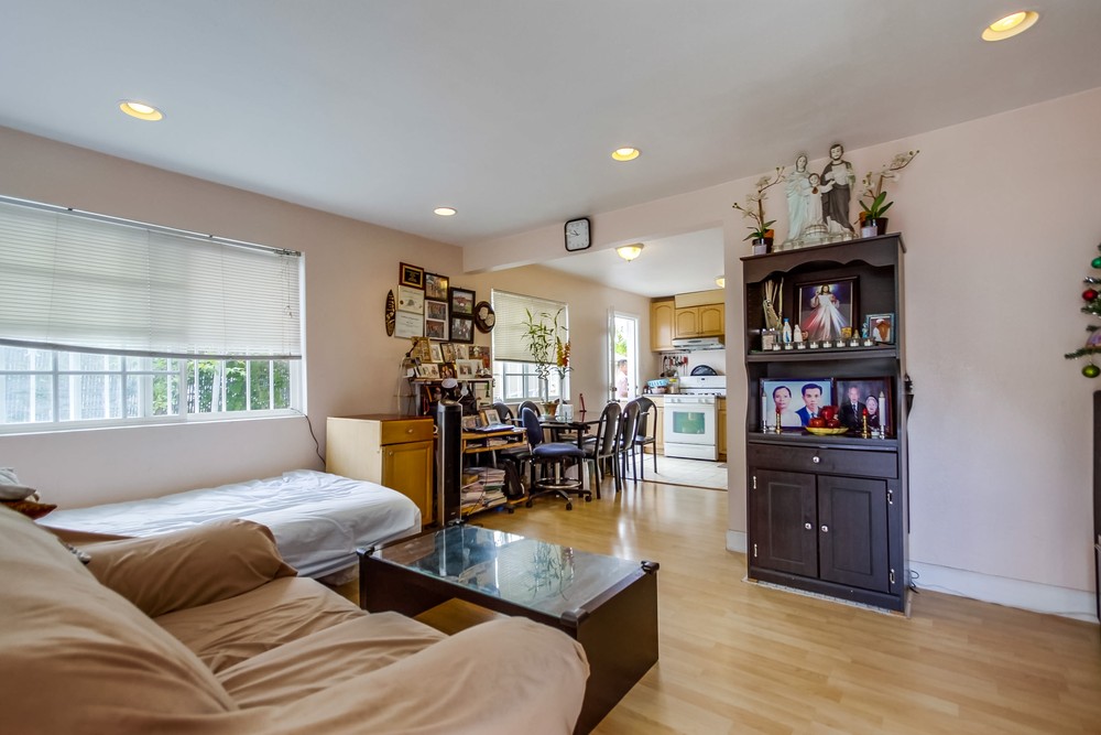 Virtual tour photo 51 of 87 for 2201 E Jewett St