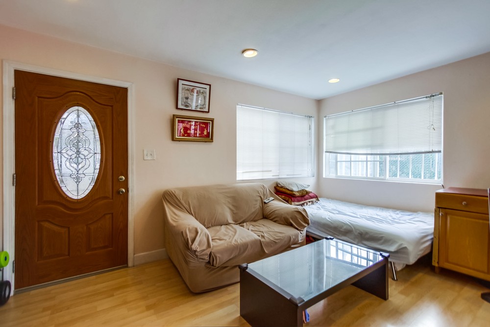Virtual tour photo 52 of 87 for 2201 E Jewett St
