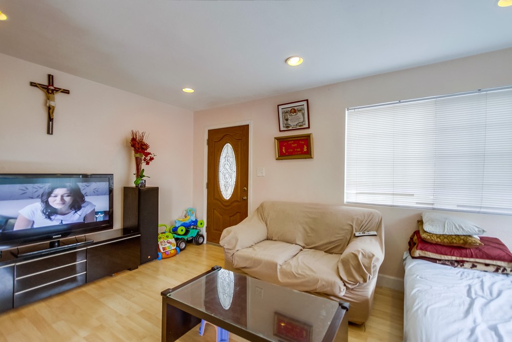 Virtual tour photo 53 of 87 for 2201 E Jewett St