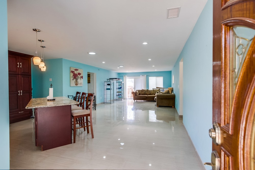 Virtual tour photo 61 of 87 for 2201 E Jewett St