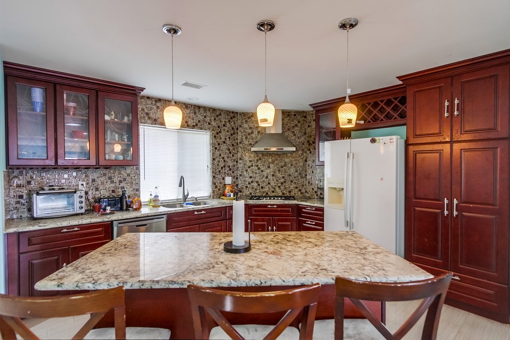 Virtual tour photo 70 of 87 for 2201 E Jewett St