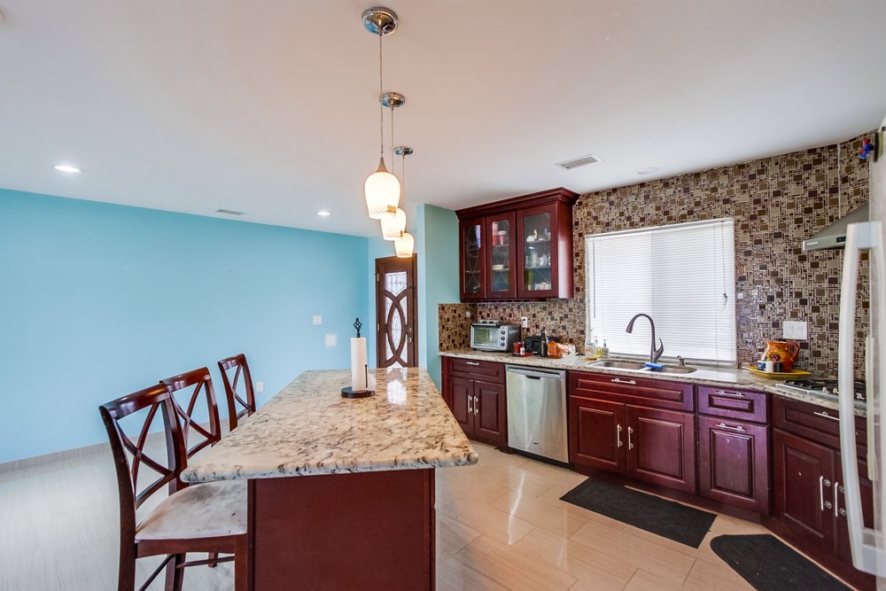Virtual tour photo 72 of 87 for 2201 E Jewett St