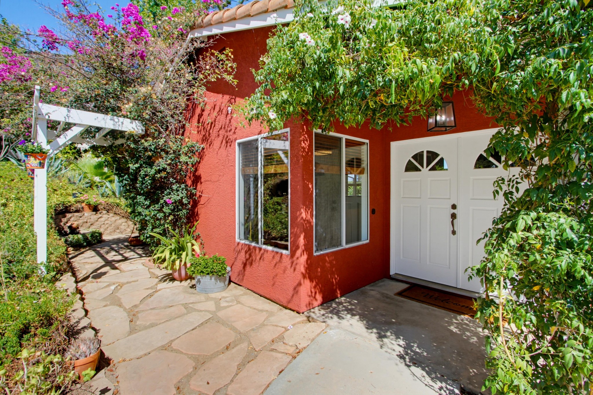 Virtual tour photo 16 of 93 for 2202 Crest Hill Ln