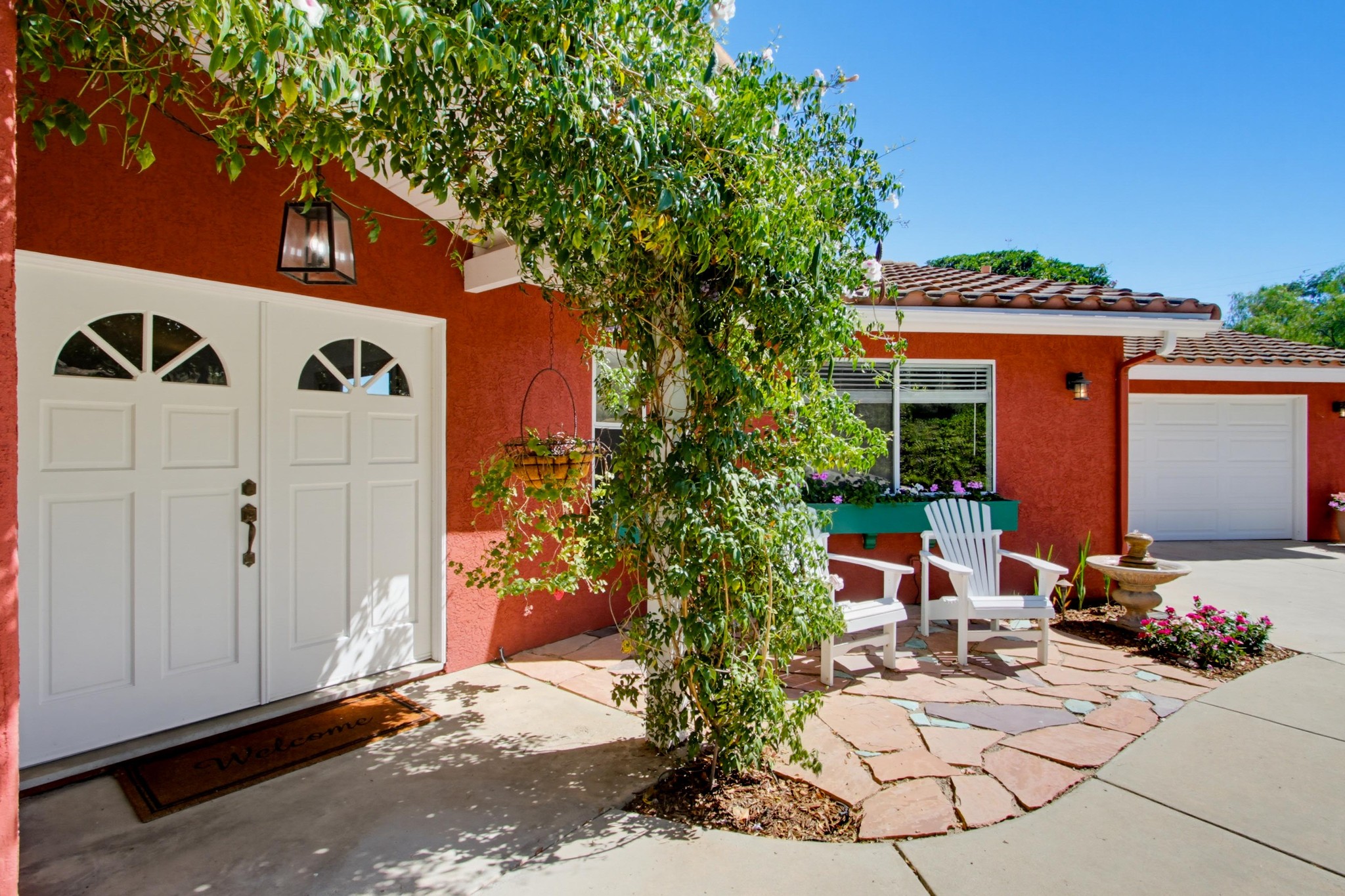 Virtual tour photo 17 of 93 for 2202 Crest Hill Ln
