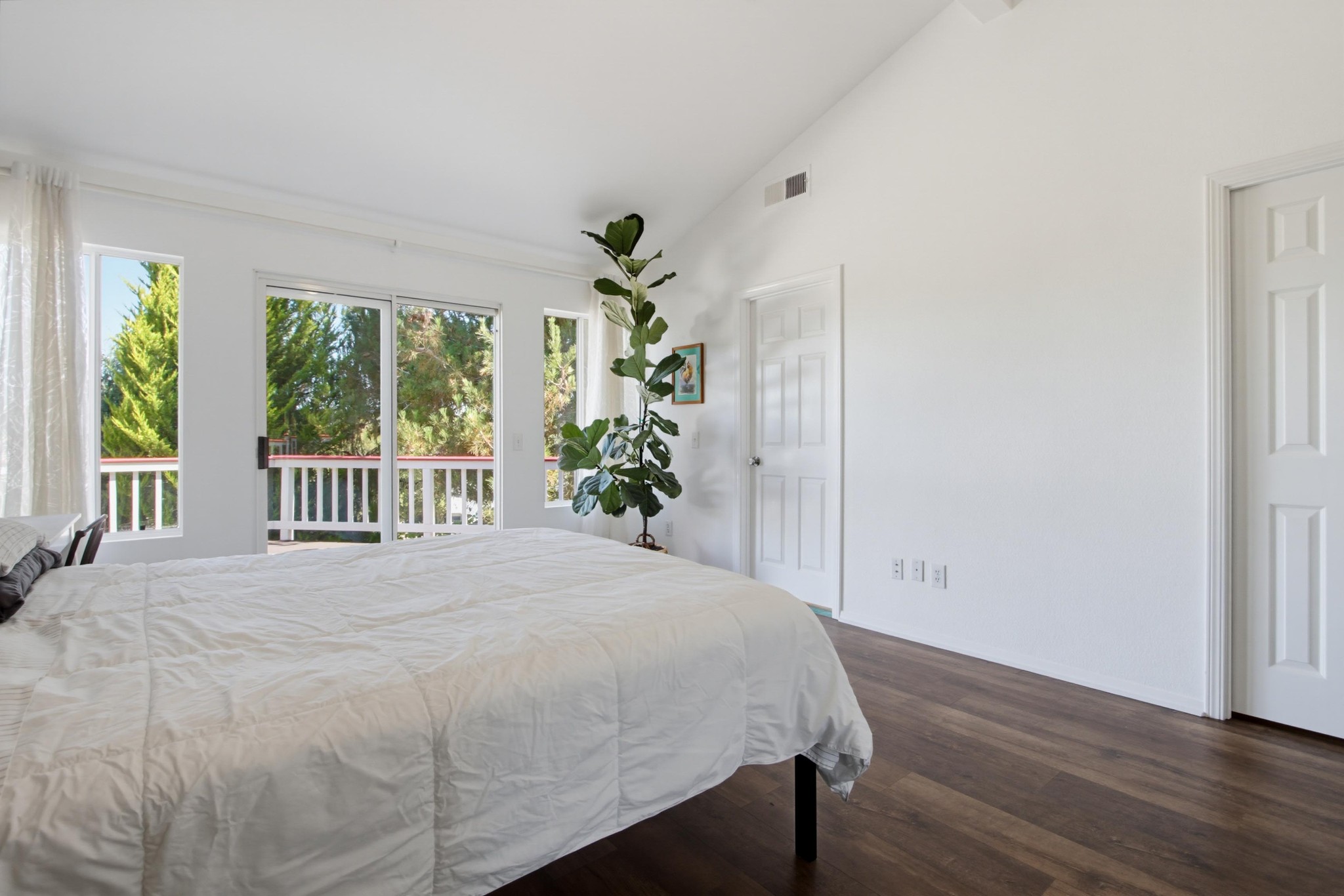 Virtual tour photo 41 of 93 for 2202 Crest Hill Ln