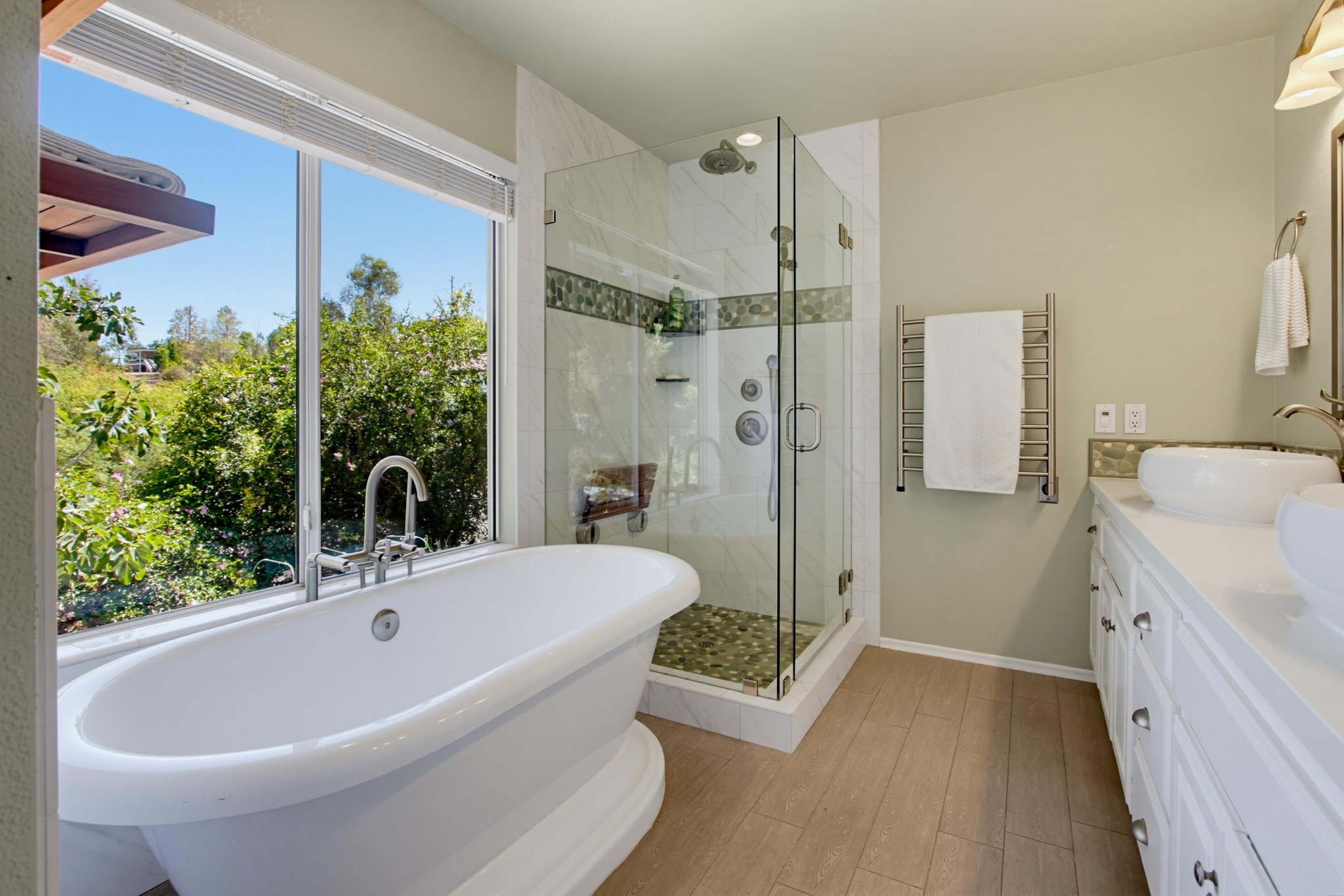 Virtual tour photo 44 of 93 for 2202 Crest Hill Ln
