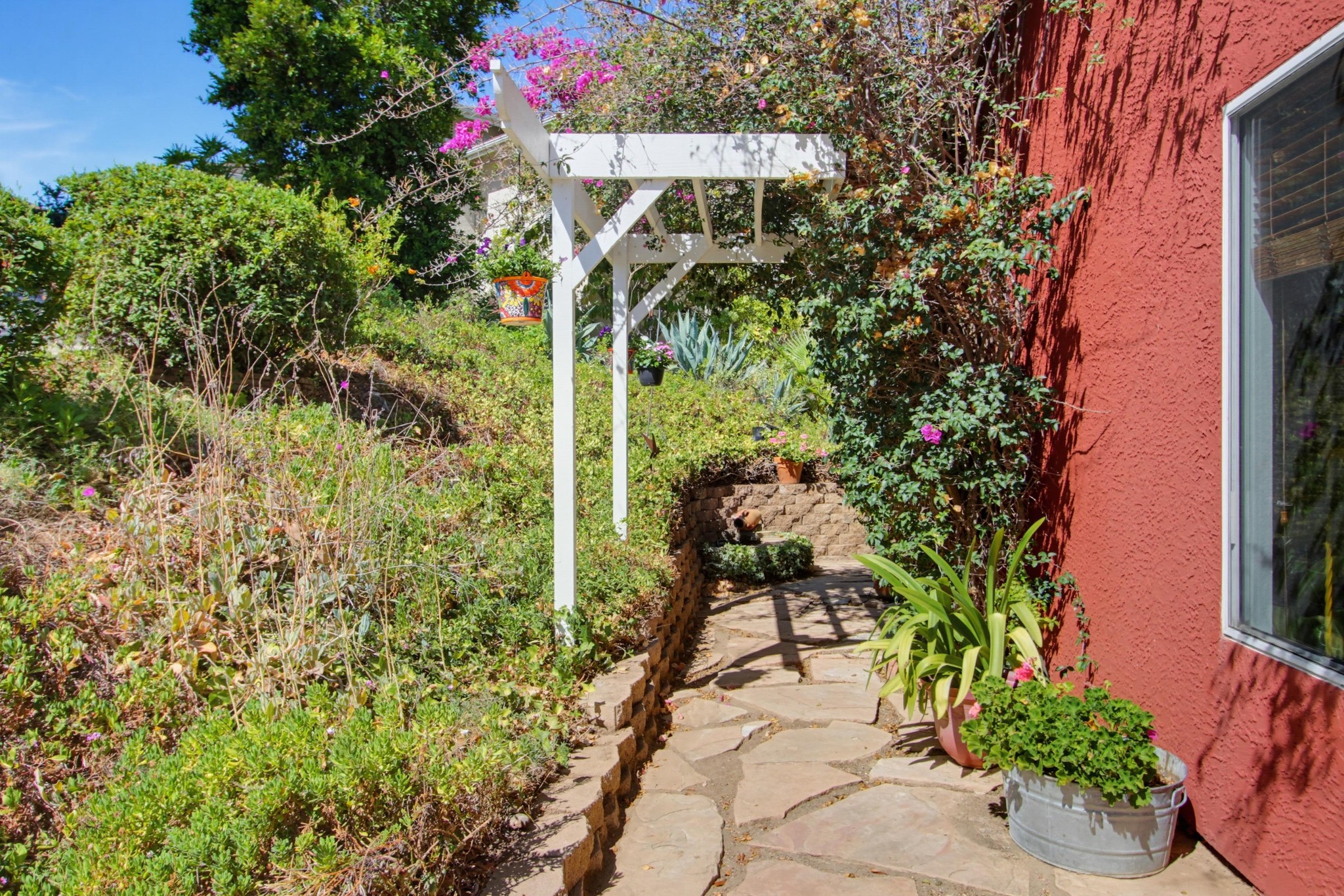 Virtual tour photo 57 of 93 for 2202 Crest Hill Ln