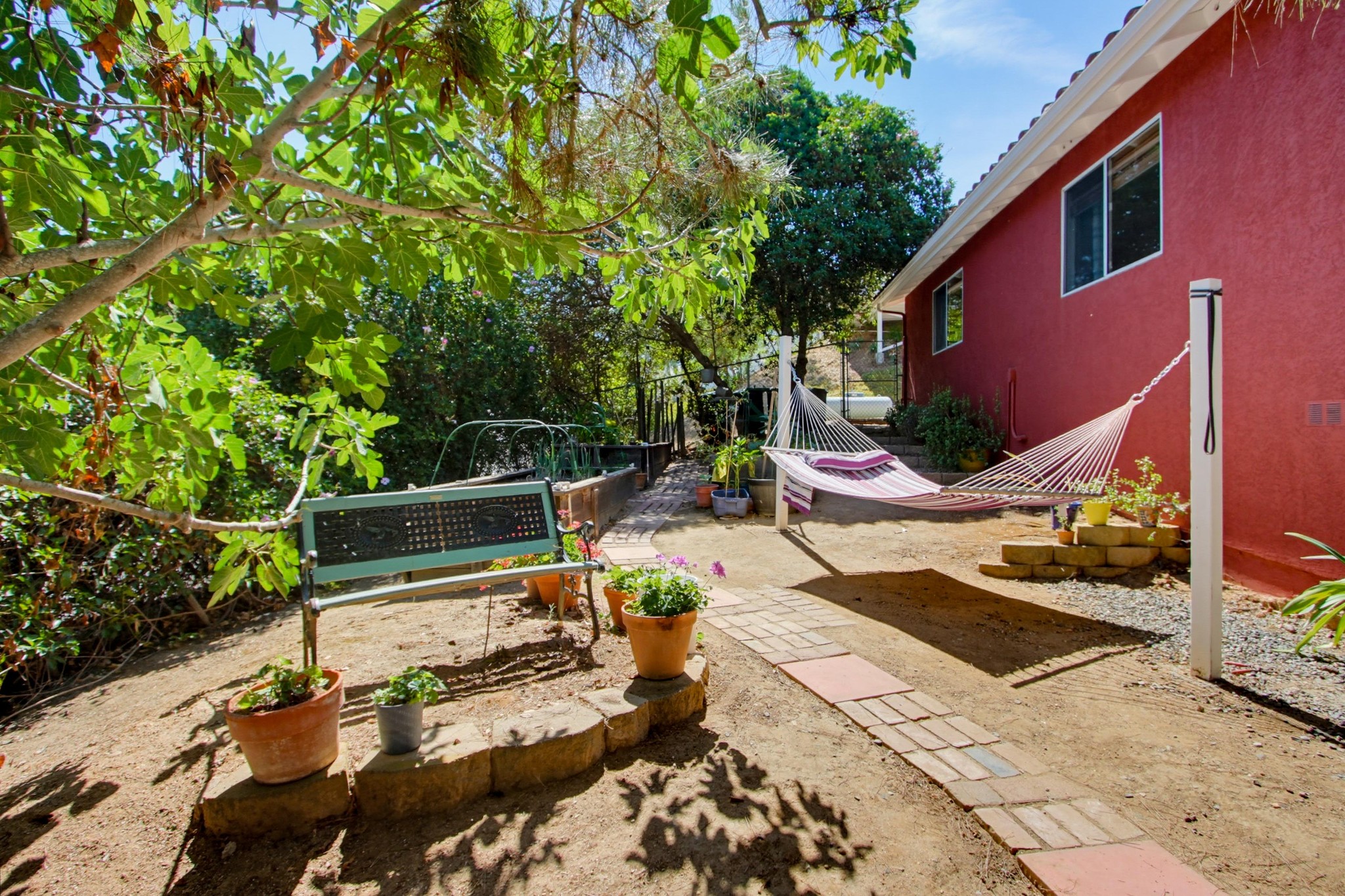 Virtual tour photo 72 of 93 for 2202 Crest Hill Ln