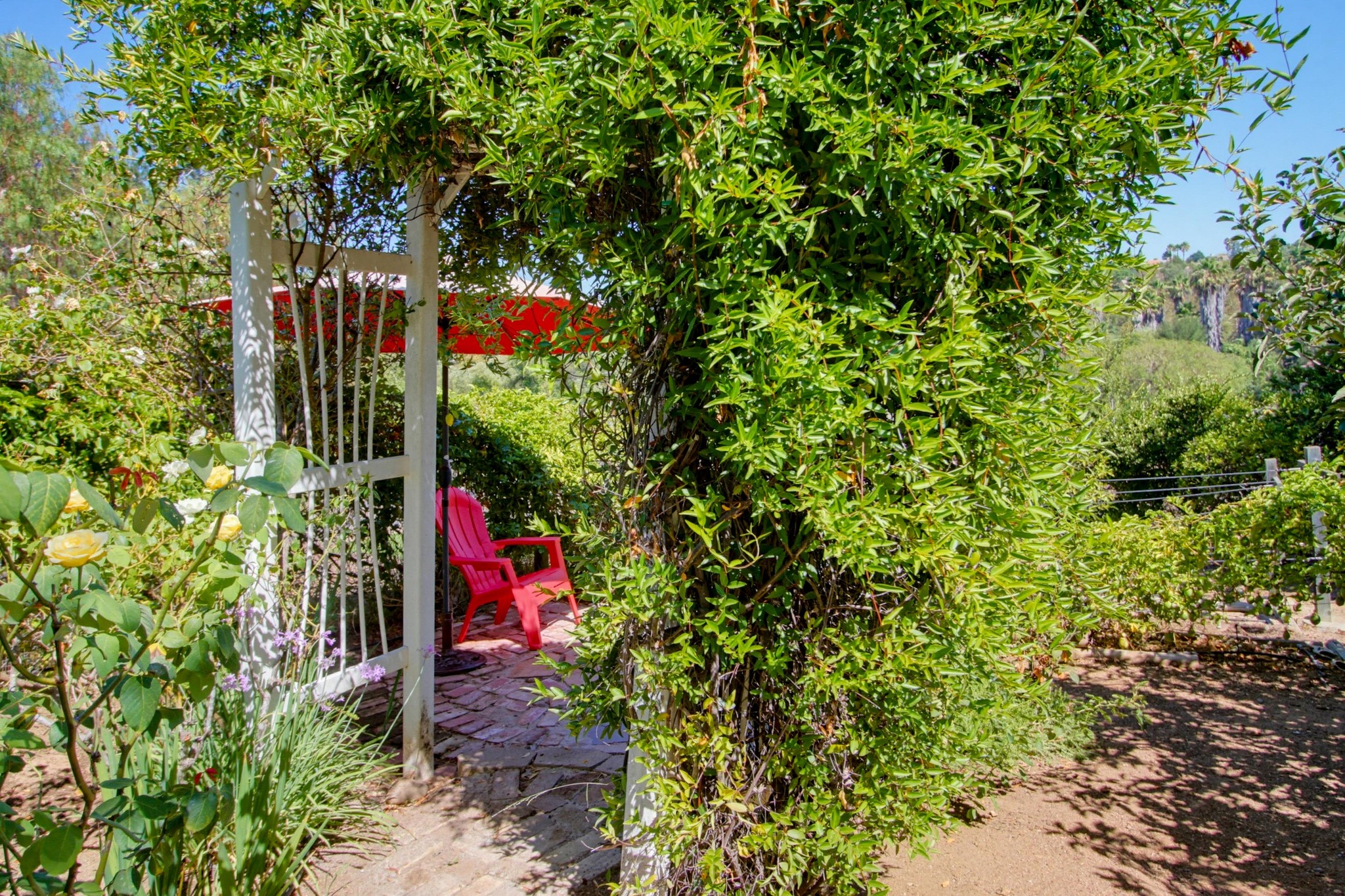 Virtual tour photo 77 of 93 for 2202 Crest Hill Ln