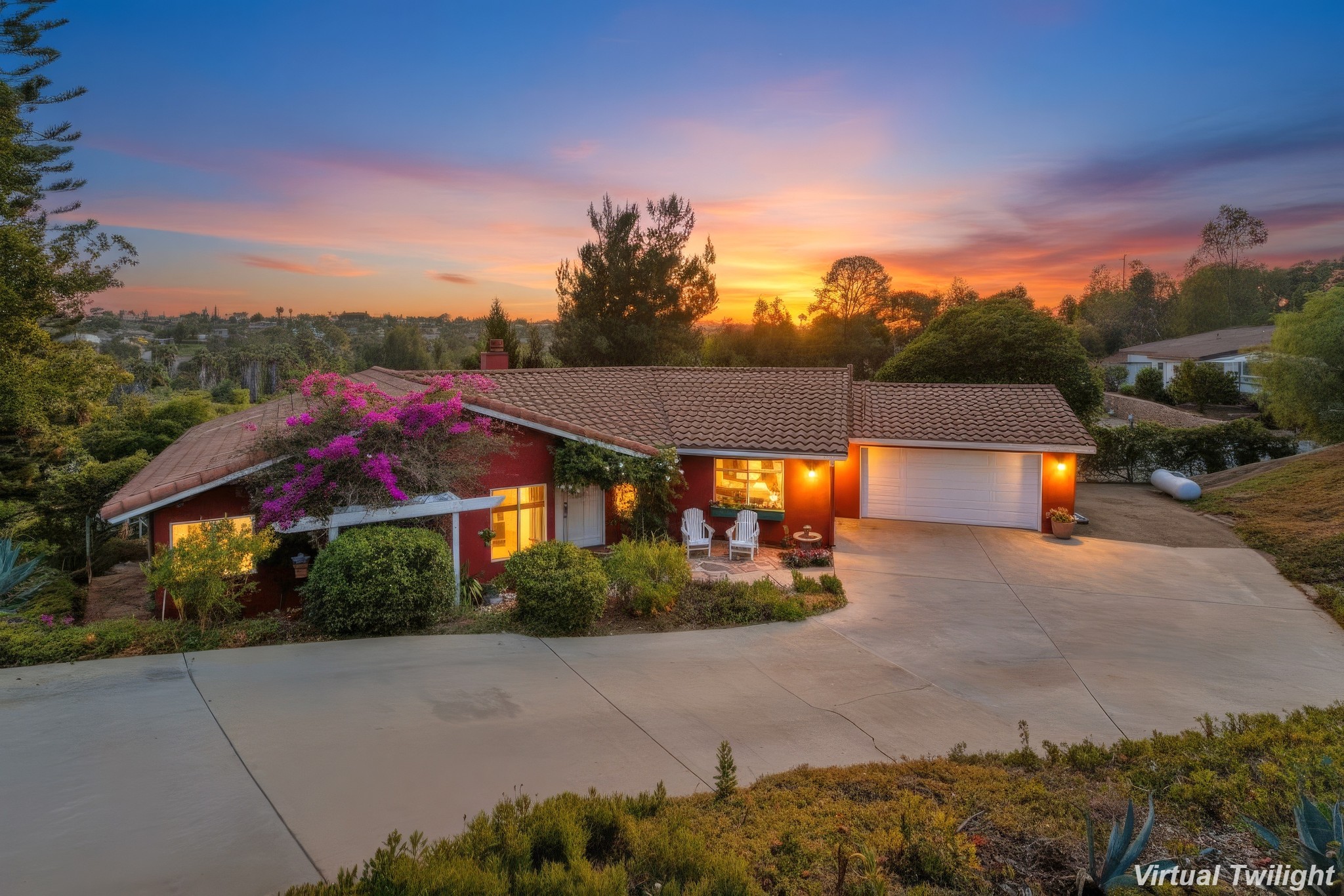 Virtual tour photo 1 of 93 for 2202 Crest Hill Ln