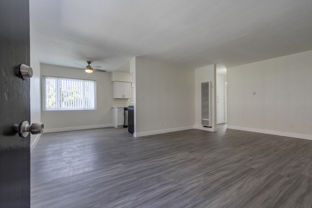 Virtual tour photo 1 of 21 for 2202 Grand Ave