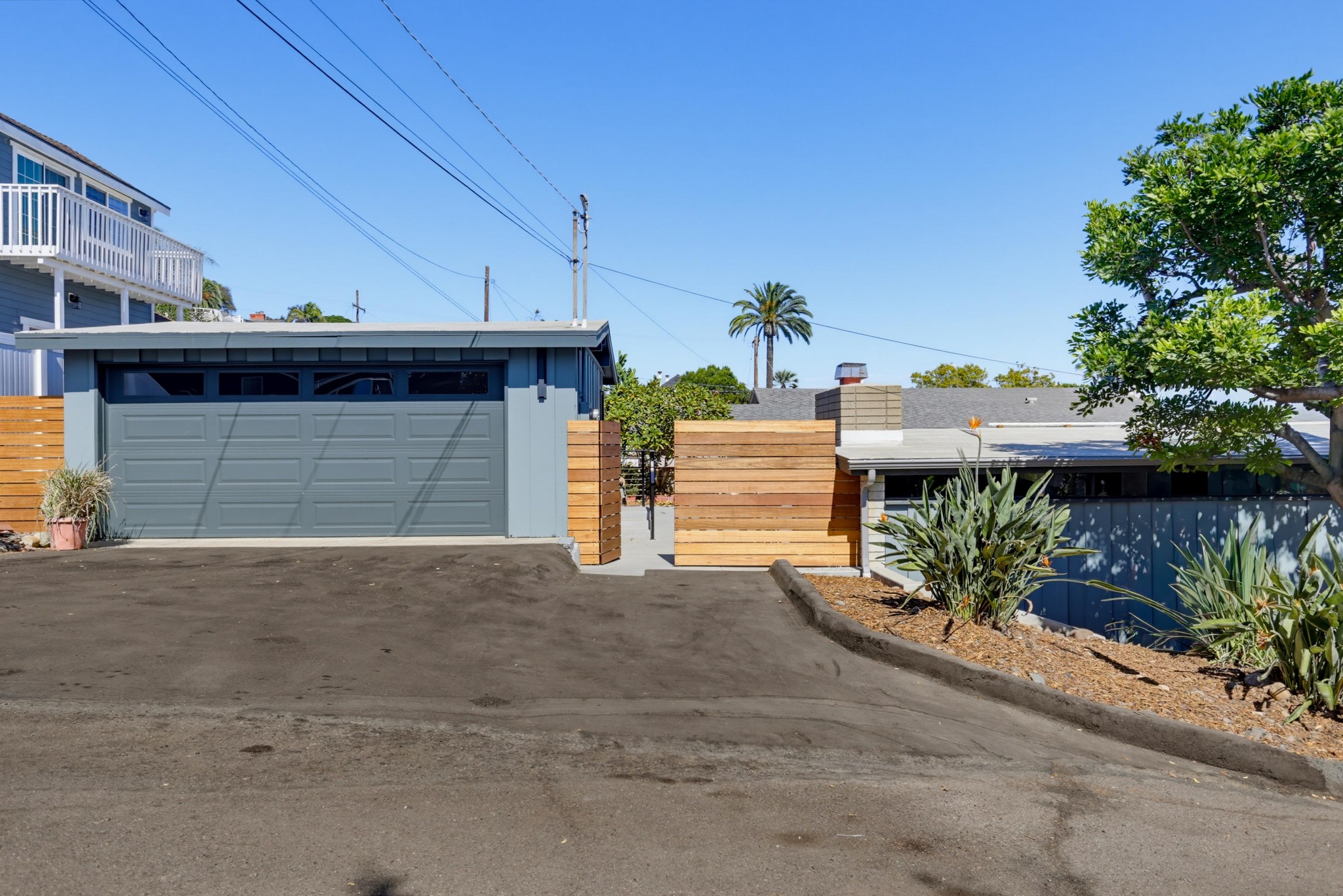 Virtual tour photo 4 of 43 for 2204 Rosecrans St