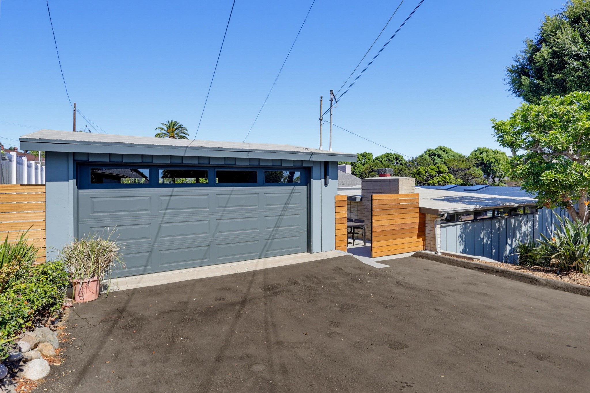 Virtual tour photo 5 of 43 for 2204 Rosecrans St