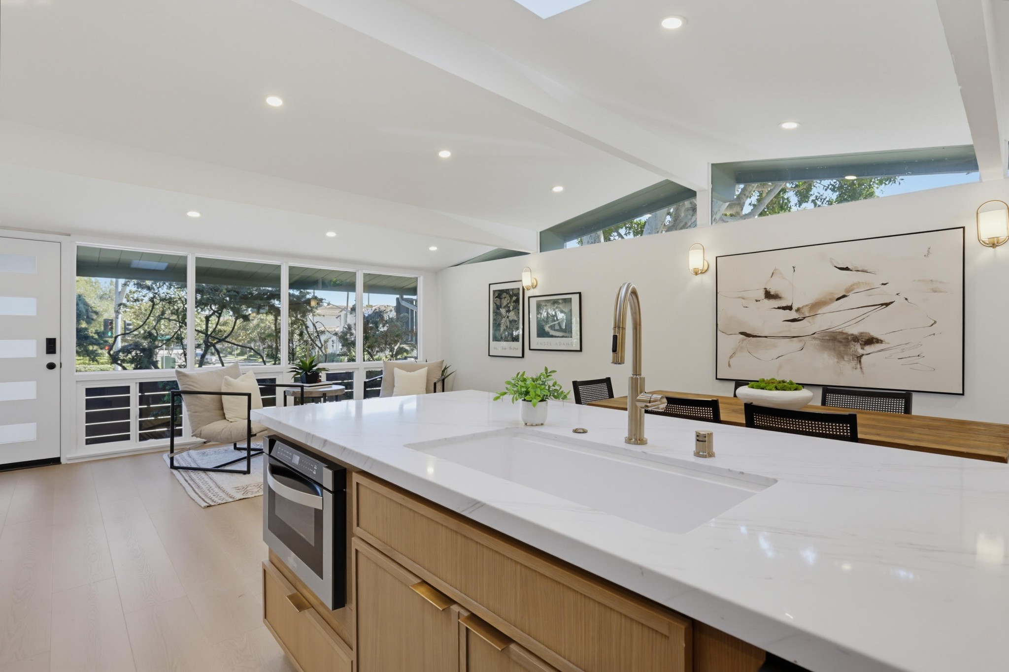 Virtual tour photo 15 of 43 for 2204 Rosecrans St
