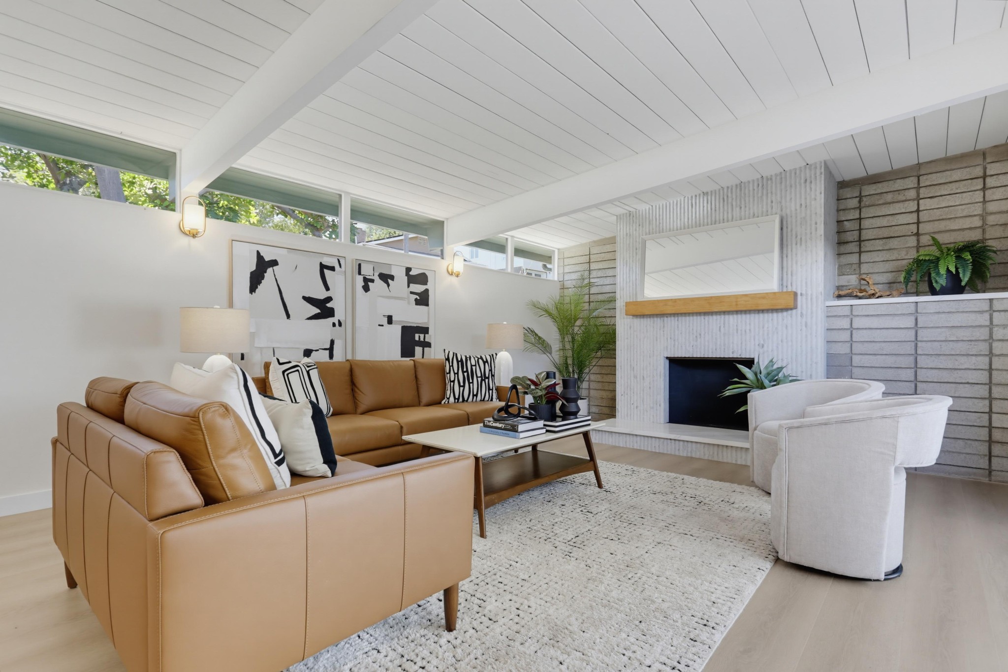 Virtual tour photo 16 of 43 for 2204 Rosecrans St