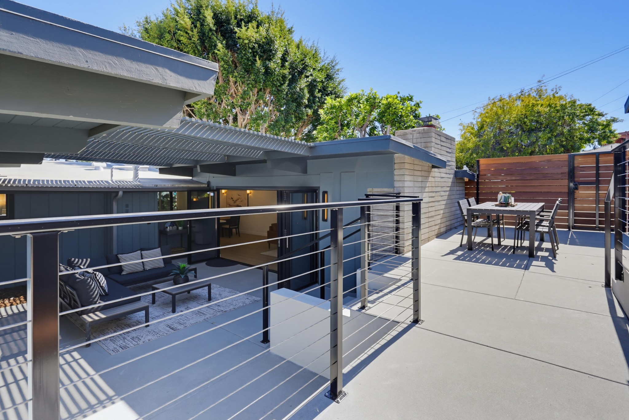 Virtual tour photo 36 of 43 for 2204 Rosecrans St