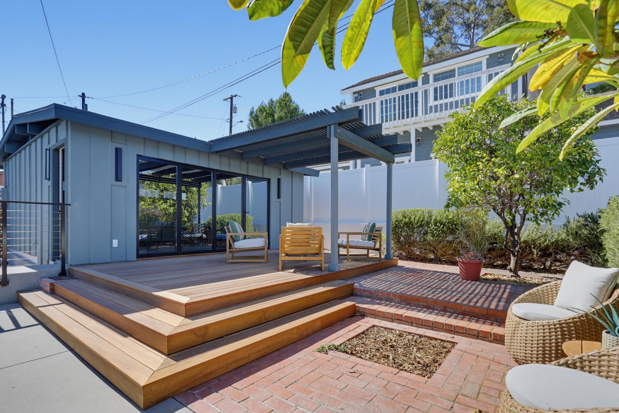 Virtual tour photo 38 of 43 for 2204 Rosecrans St